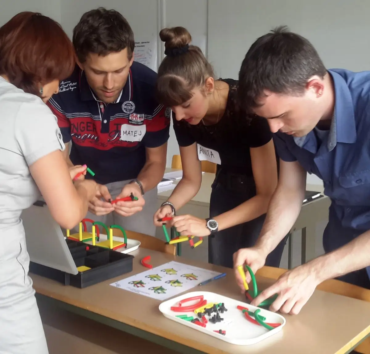 A team using the MTa Kando Lean kit