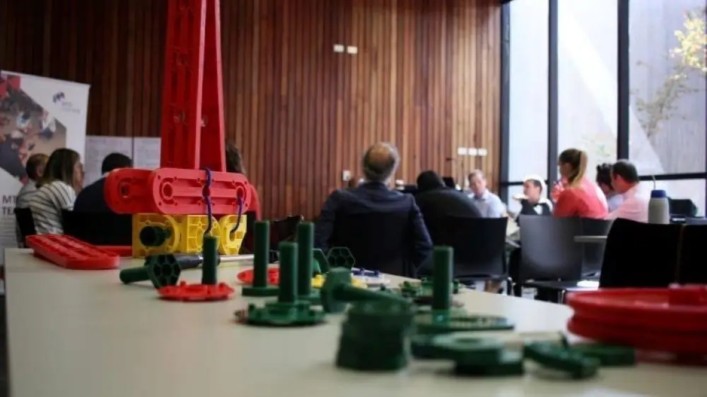 MTa Masterclass participants using the MTa Insights kit to develop advanced team-working skills.